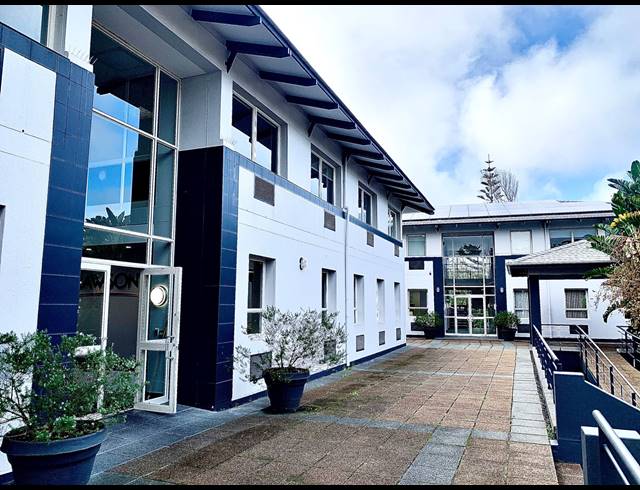 173M² OFFICE TO LET IN PLUMSTEAD